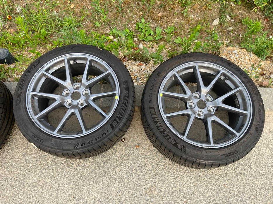 Jante aluminiu Tesla cu Cauciuri Michelin 235/45/18