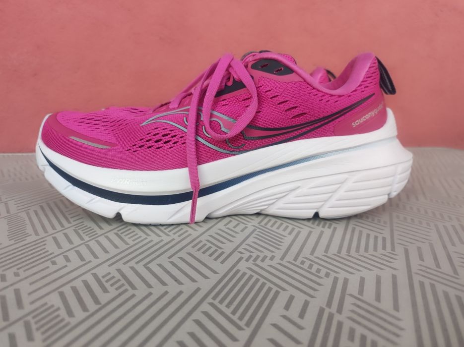 Saucony guide 18  нови 39 н