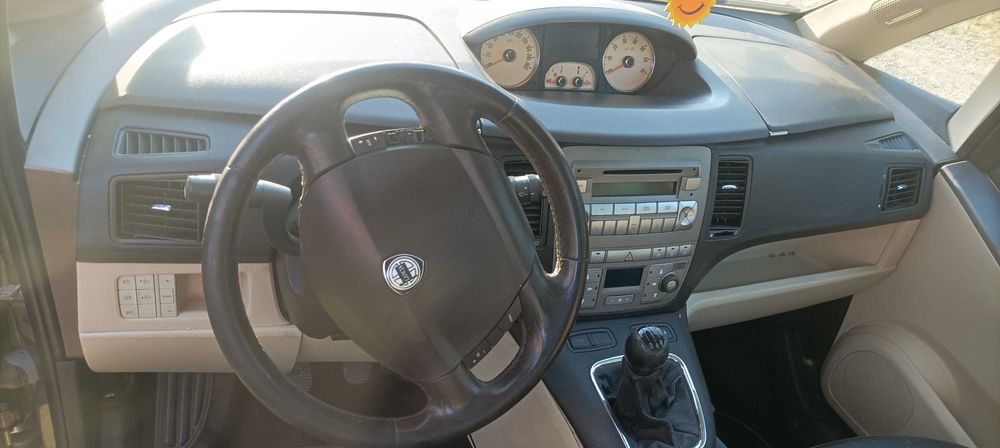 Lancia Musa на части