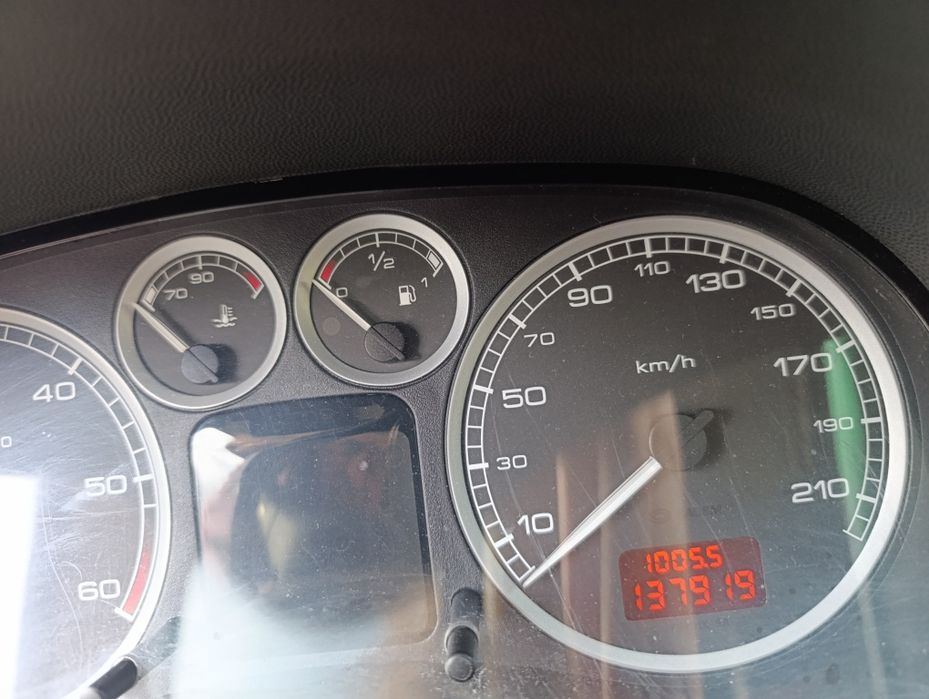 Vând Peugeot 307 SW