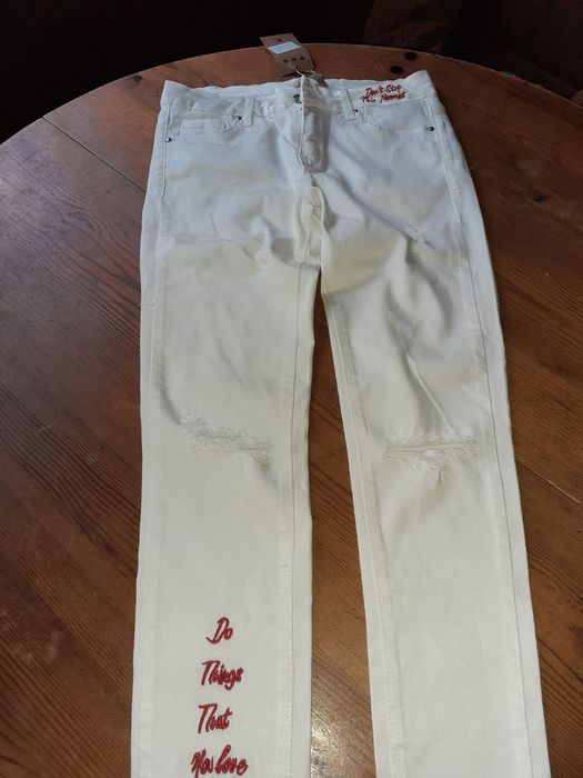 Бели маркови дънки