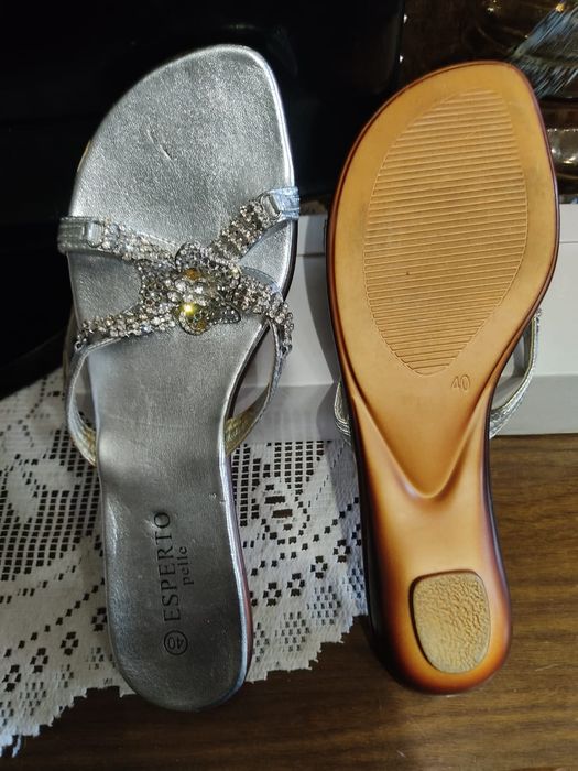 Продам обувь лето