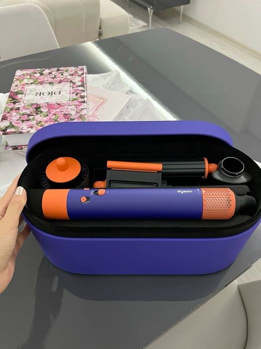Dyson Airwrap Vinca Blue HS08 — стиль, забота и идеальная укладка