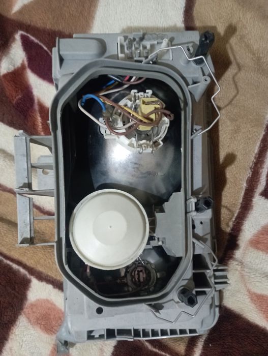 Фара на Мерседес 124 Е