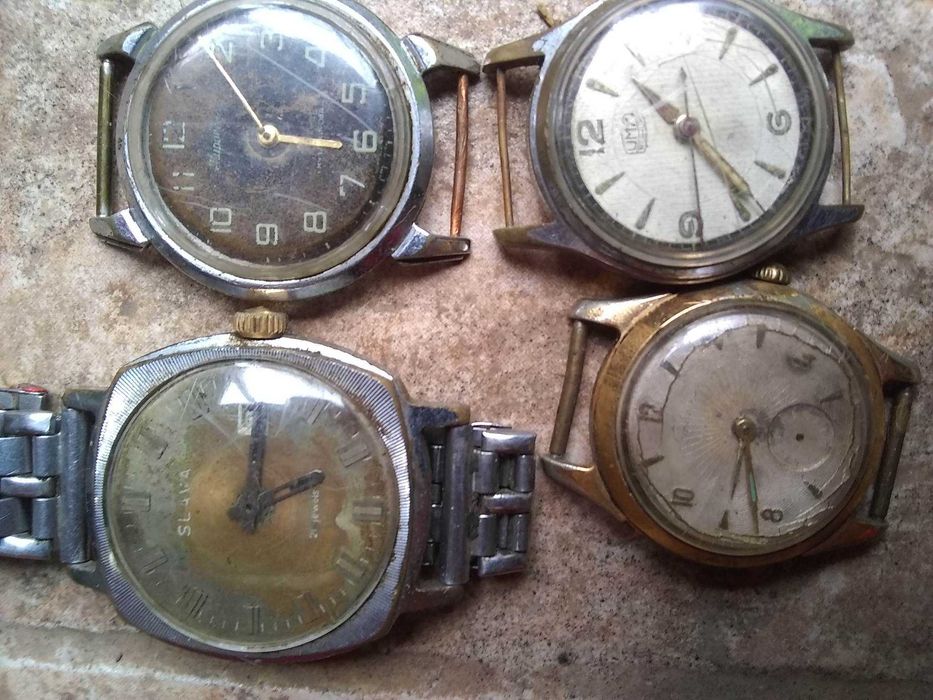 Стар ръчен часовник