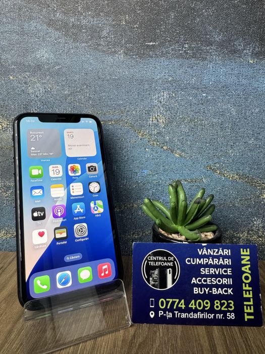 Iphone XR/64gb/2 Ani Garantie Centrul de Telefoane/Rate