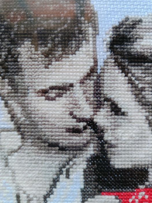 гоблен ,,Флирт", ръчно ушит , рамкиран