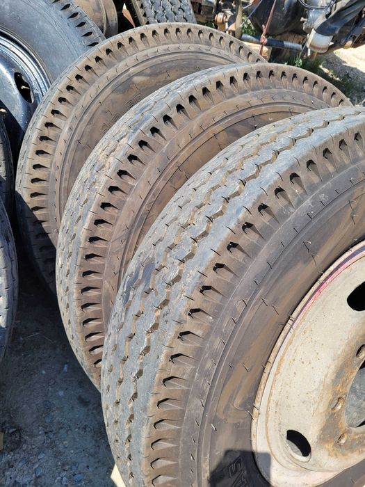 Anvelope si roti 10.00r20 cu 8 gauri pentru pentru remorci ag