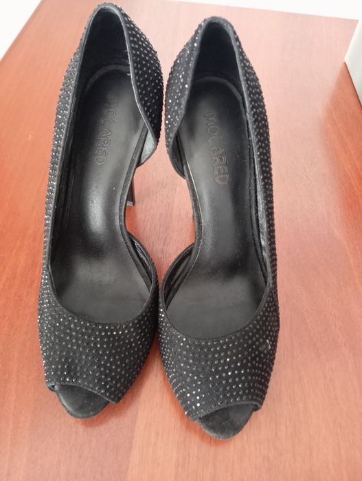 Продам Туфли новые