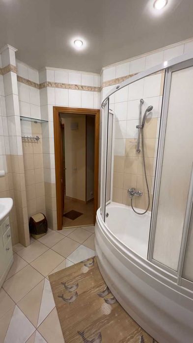 Дава се под наем Тристаен апартамент в София, Красно село - 81 кв.м за 450 € - Снимка #2