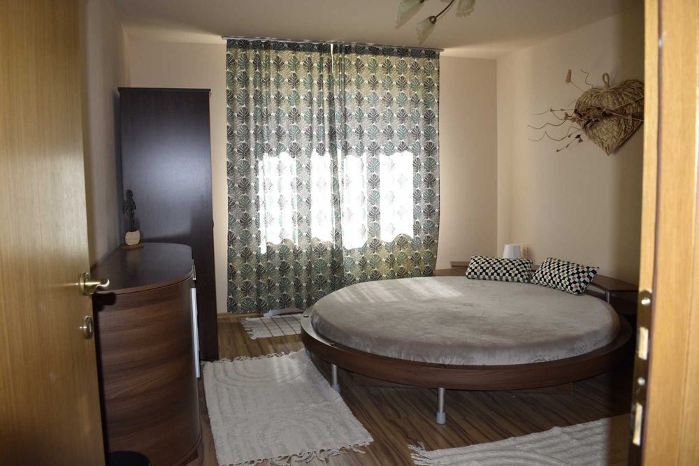 Дава се под наем Мезонет в Свиленград - 200 кв.м за 1020 € - Снимка #6