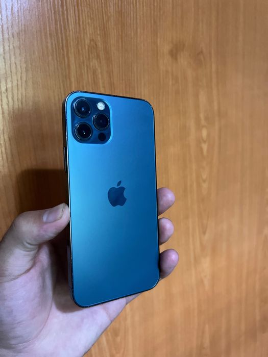 Iphone 12 pro telefoni