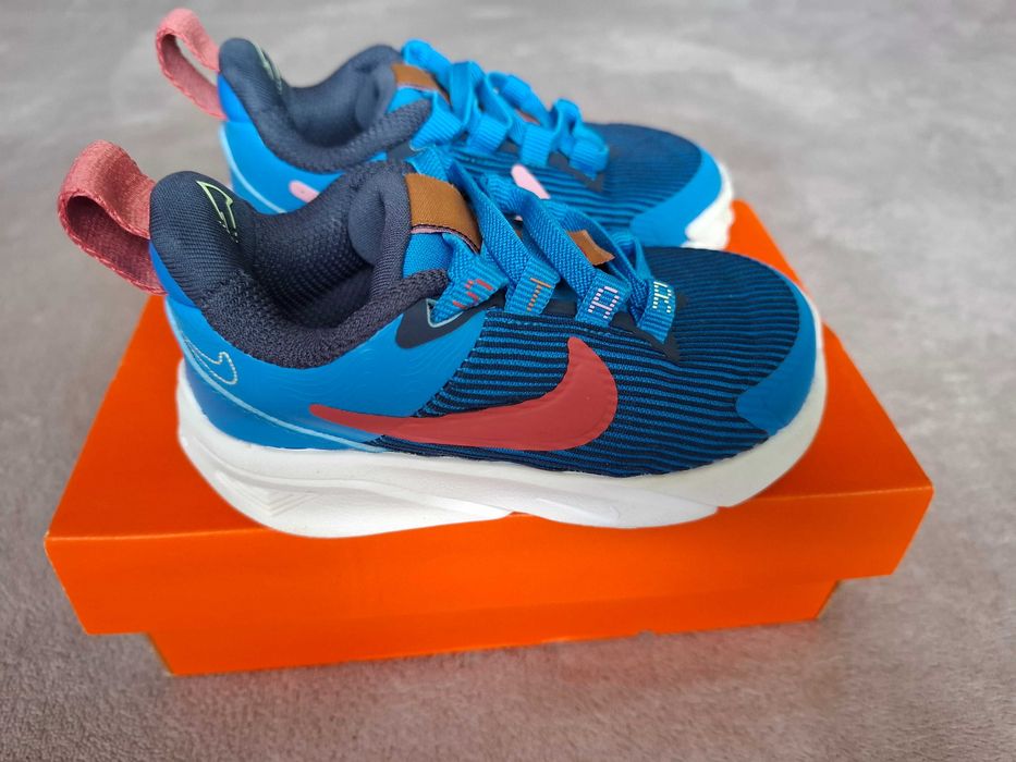 Бебешки маратонки Nike