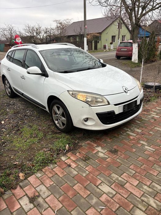 Vând piese pentru Renault Megane 3 combi