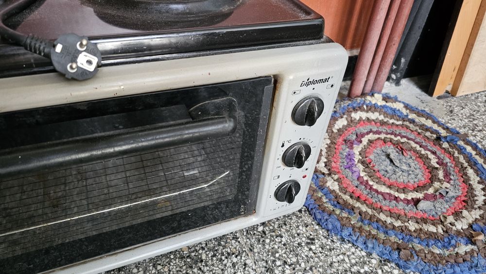 Продавам печка Дипломат