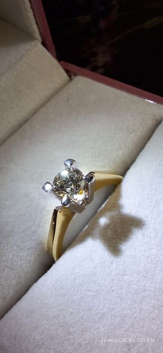 Золотое кольцо 750 проба с бриллиантом 0.31 карат.