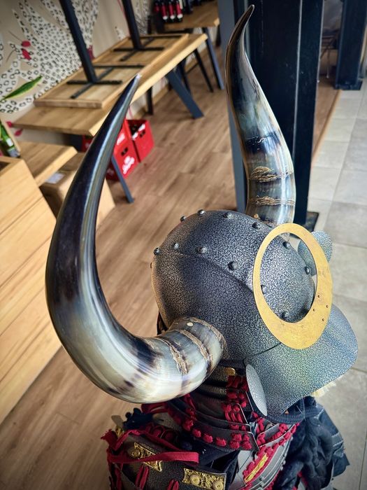 Самурайска броня – ръчно изработен, колекционерски модел от Япония