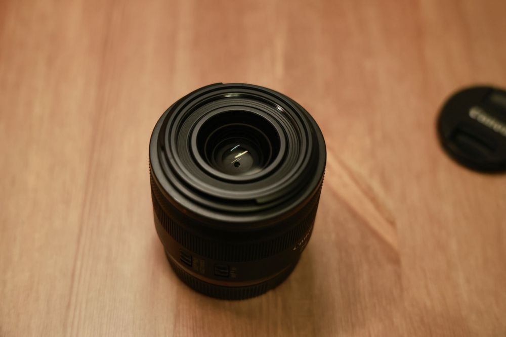 Canon RF 24mm 1.8