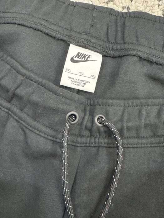 Мъжко долнище NIKE TECH .Размер 2XL