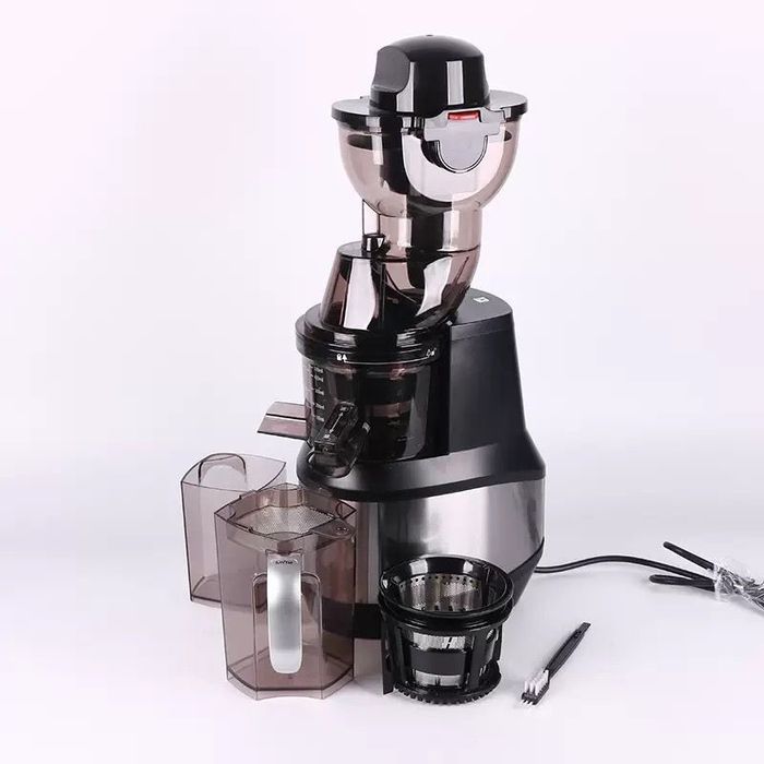 Продается профессиональная соковыжималка