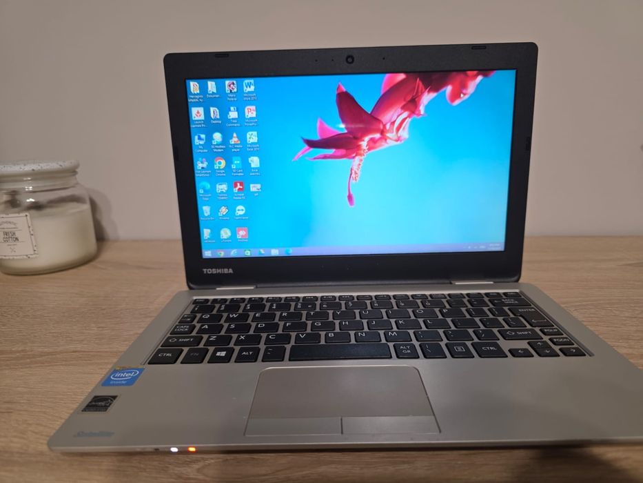 Laptop Toshiba Sateliite Gold 11.6 Inch Ca Nou