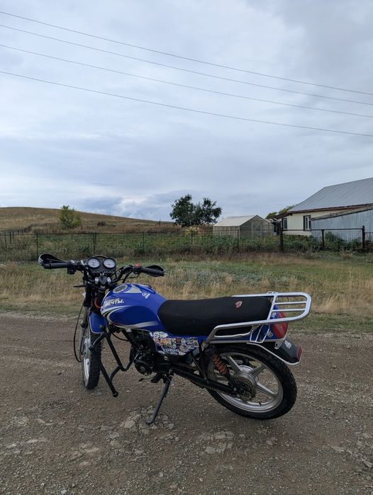 Продам мотоцикл яки 200куб