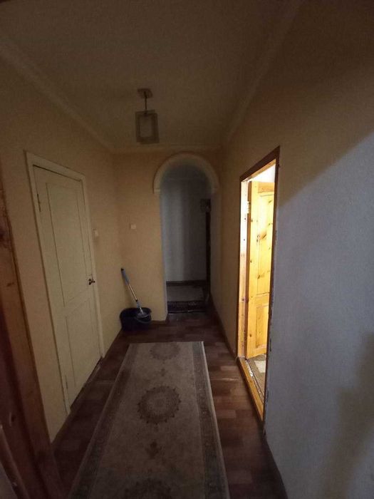 Chorsu markazidan uy