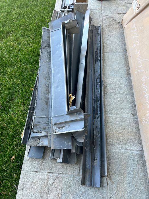 Покривен прозорец Велукс