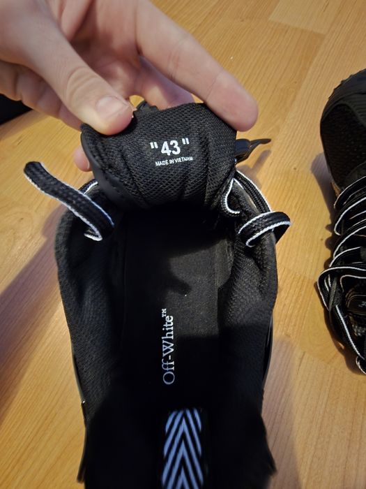 Off-White Be Right Back Full Black