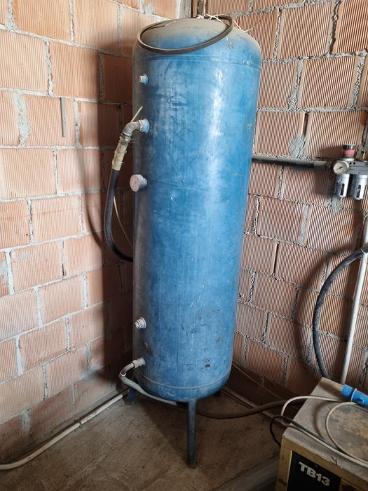 Vand doua compresoare,uscător aer și butelie