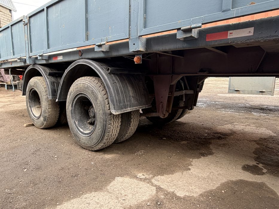 Продам Полуприцеп Маз конт-борт-универсал. 1989 год