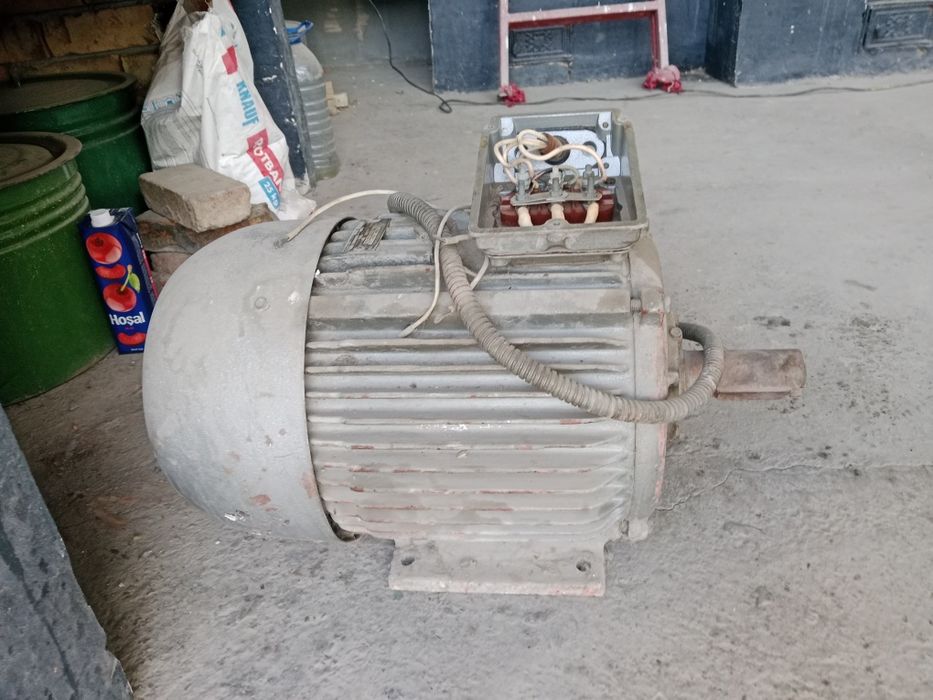 Электродвигатель 15 кв 1500 об