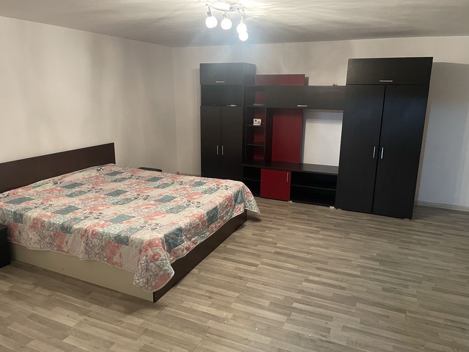 Garsoniera de inchiriat