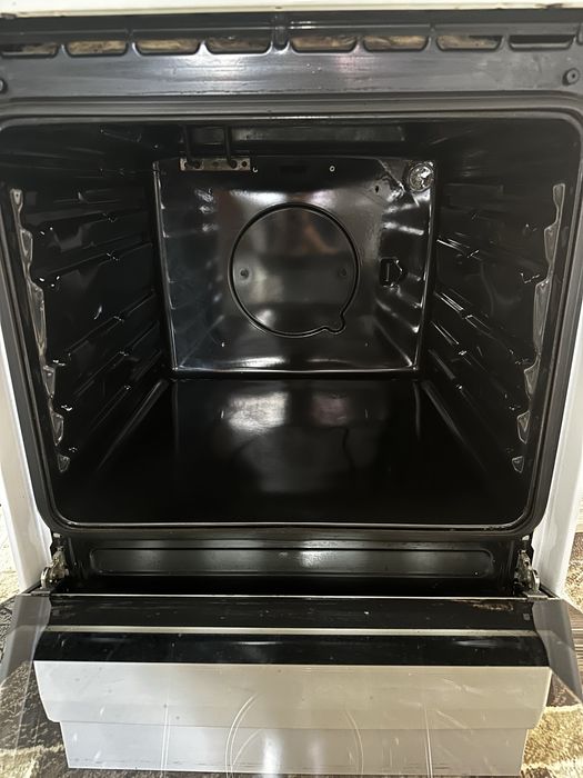 Электрическая плита Hansa