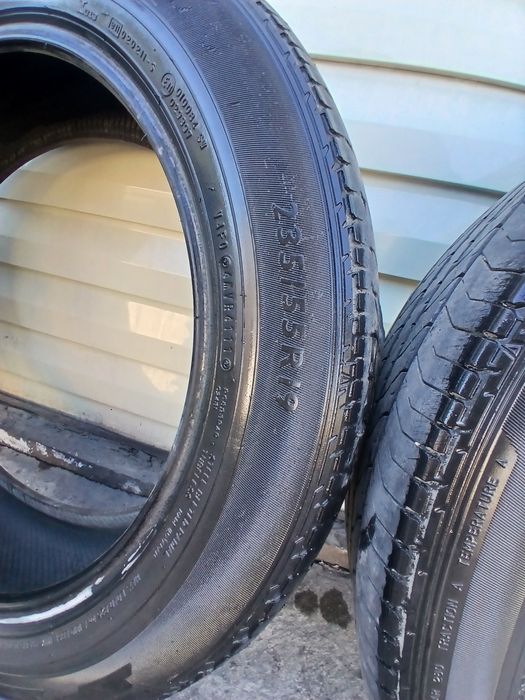 Продам шины 235/55R19