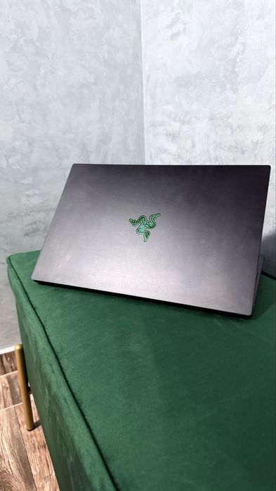 Razer Blade 15” Advanced Mid 2021