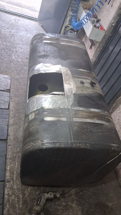 Prestăm sudură în aluminiu Argon.