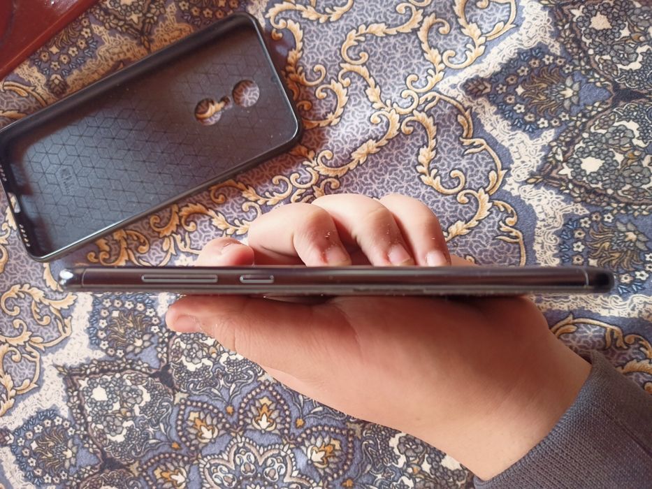 redmi 5 plus va redmi 6 pro xotirasi 32 gb holati ortacha