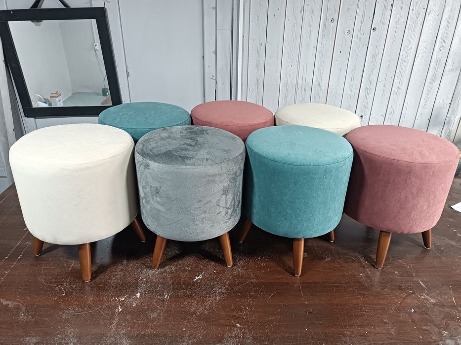 Круглый пуфик продается. Новый.