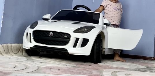 Детская машина Ягуар
