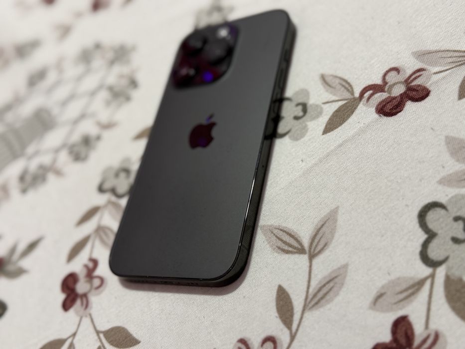 Apple Iphone 14 Pro , Pentru Recarosare,Piese ( Placa defecta )