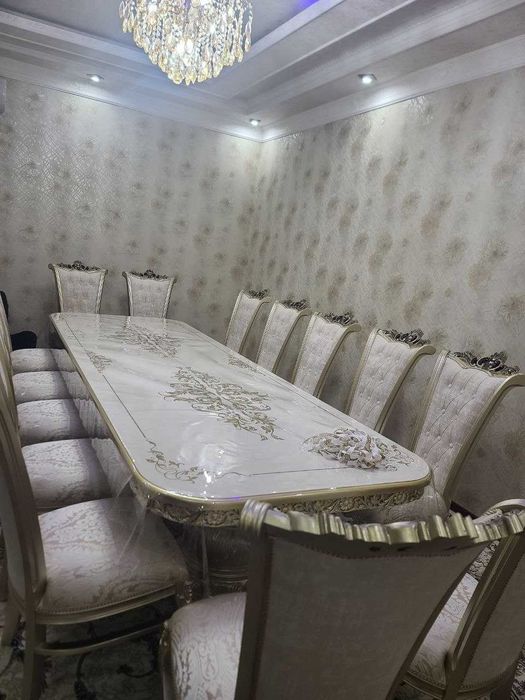 Stol va stul sotiladi.