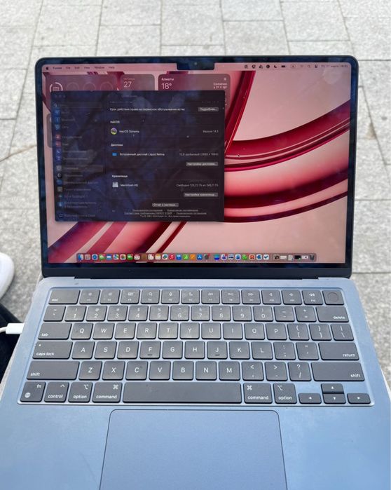 macbook m2 продаю