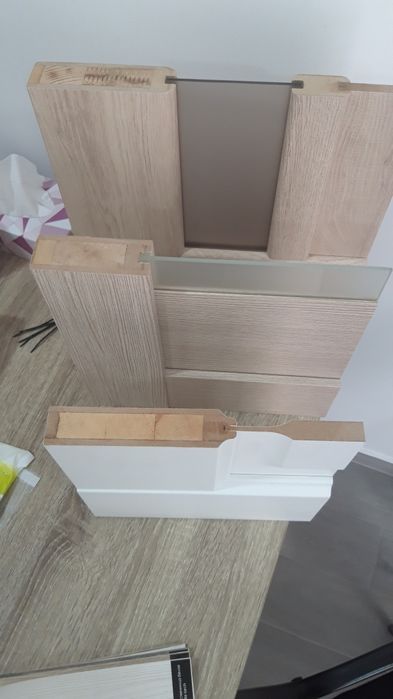 Usi de interior diverse modele si culori