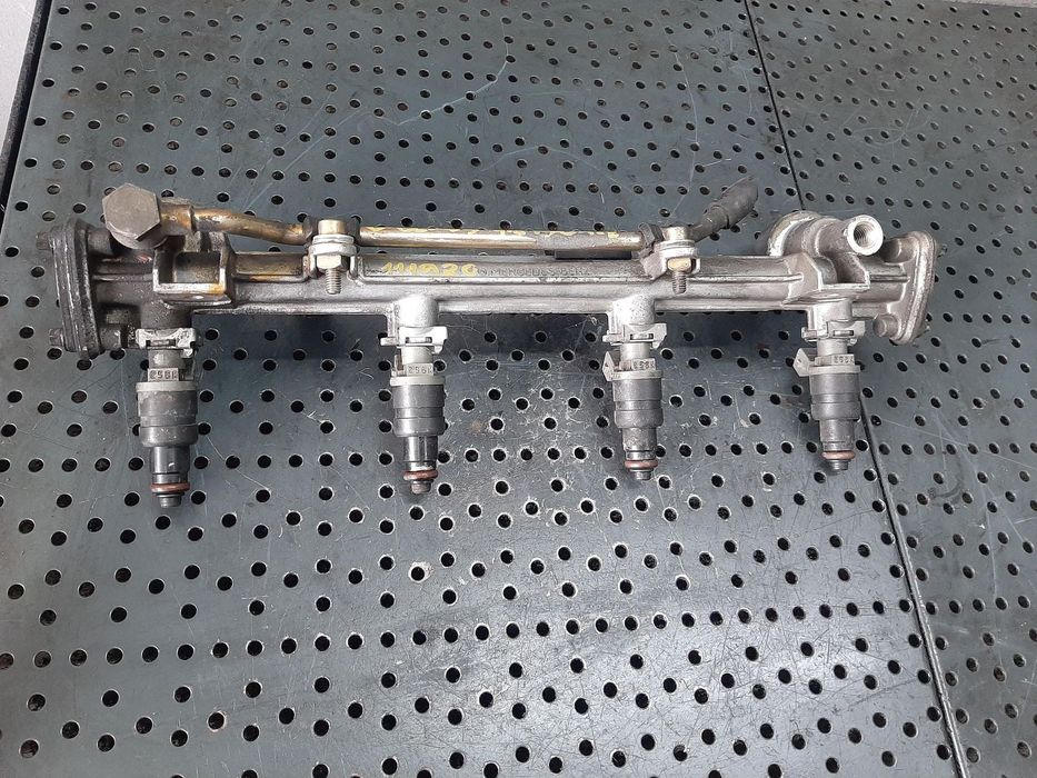 rampa cu injectoare 1.8 b mercedes c-class c180 w202  1280a01