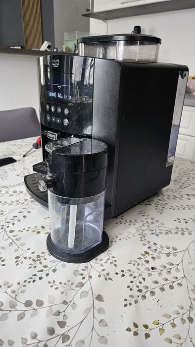 Masina cafea boabe Krups Quattro Forge