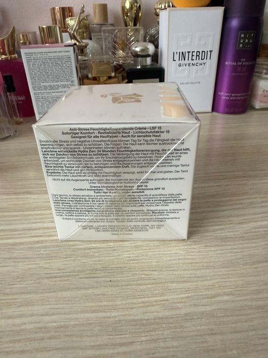 Crema hidratanta sigilata Lancome Hydra Zen anti-stress spf 15