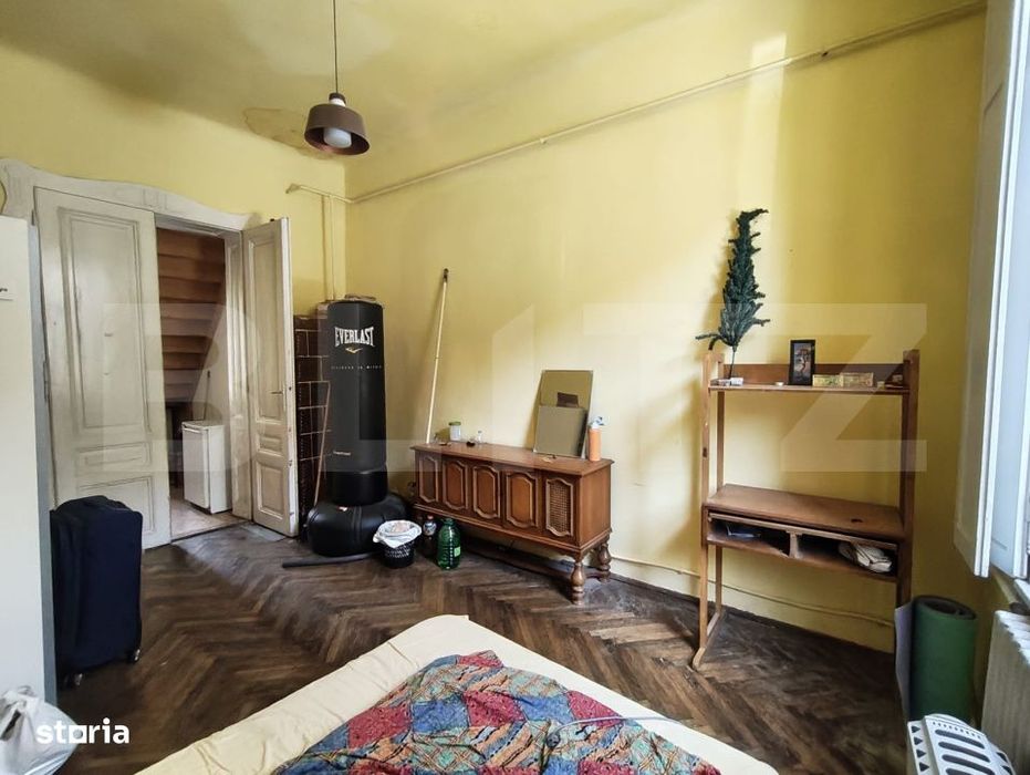 Apartament  2 camere, 70 mp + mansarda spatioasa - Oradea