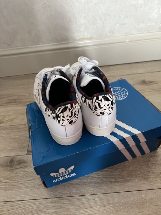 Оригинал новый adidas