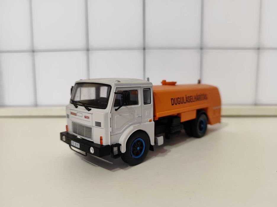 Мащабен модел на Csepel D-750 1/43 Deagostini